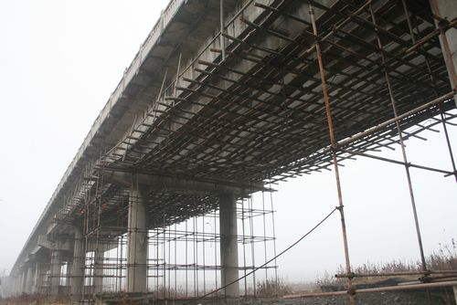 橋梁加固